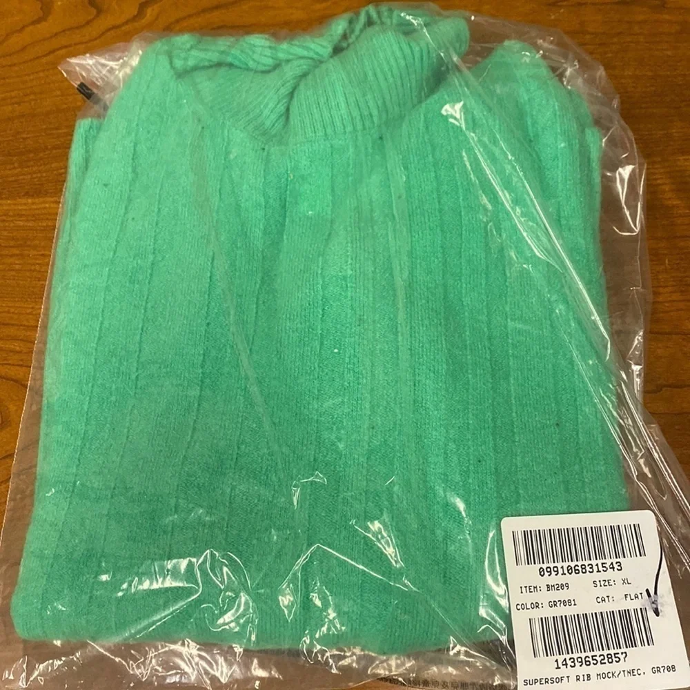 J Crew Ribbed mockneck sweater in Supersoft yarn Item BM209